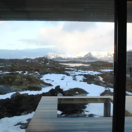 Lyngvaer Sunrise - Hot Tub - No 11 *
