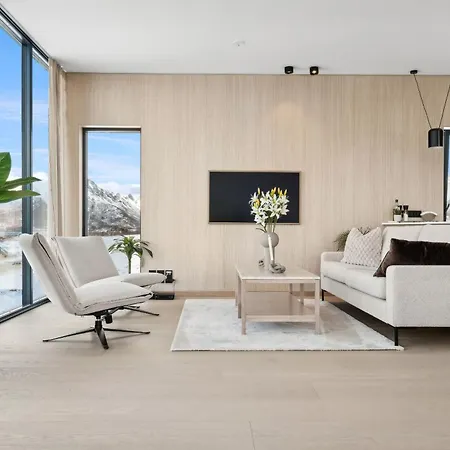 Lyngvaer Sunrise - Jacuzzi - No 11 Lyngværet