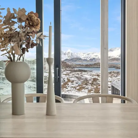 Lyngvaer Sunrise - Jacuzzi - No 11 * Lyngværet