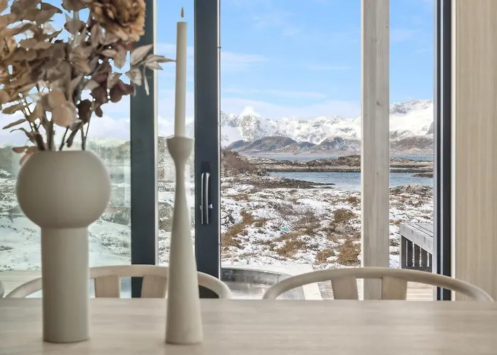 Lyngvaer Sunrise - Jacuzzi - No 11 * Lyngværet