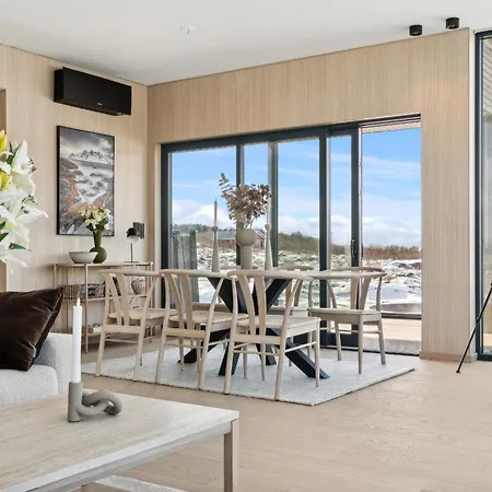 Lyngvaer Sunrise - Jacuzzi - No 11 * Lyngværet