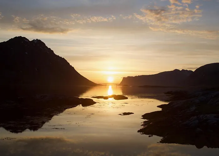 Lyngvaer Sunrise - Jacuzzi - No 11 Lyngværet