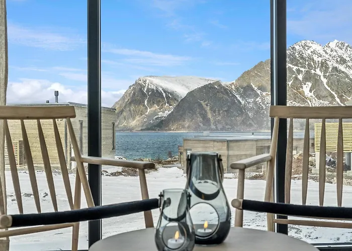 Lyngvaer Sunrise - Jacuzzi - No 11 Semesterbostad *